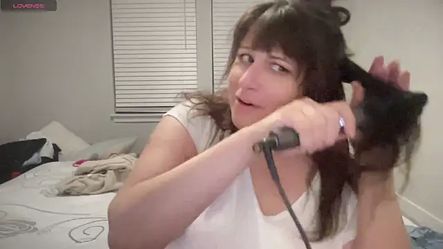 maddiliz online show from March 8, 2025, 1:39 am