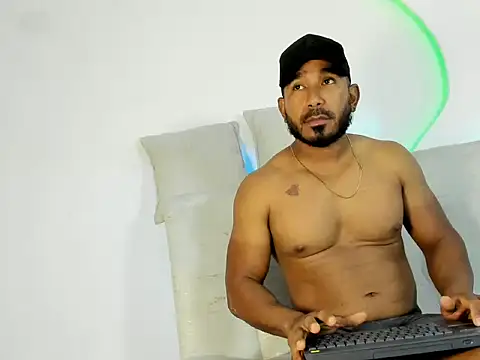 LeoCarter  online show from June 4, 2026, 1:06 pm