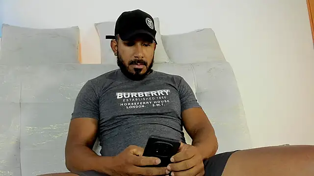 LeoCarter  online show from June 9, 2026, 1:01 pm