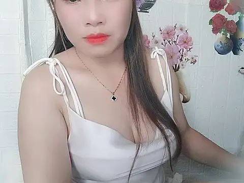 -Site-lee online show from June 4, 2026, 4:51 am