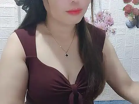 -Site-lee online show from June 10, 2026, 8:13 am