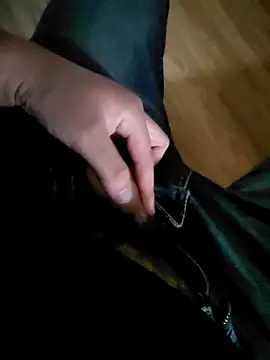 sengguangyuanlv online show from June 5, 2026, 2:40 am