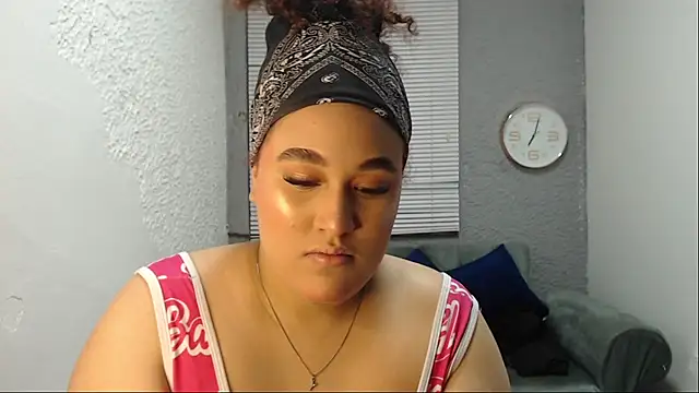 Snapshot of leilasosexy chatting on June 8, 2026, 3:56 pm leilasosexy online show from June 8, 2026, 3:56 pm