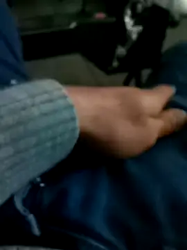 Snapshot of Singlemaleforcouples chatting on December 11, 2024, 12:44 pm Singlemaleforcouples online show from December 11, 2024, 12:44 pm