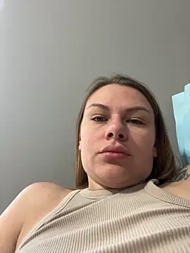MonoGirl online show from June 13, 2026, 7:50 am