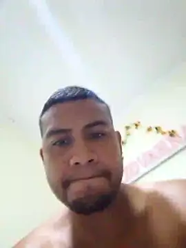 Giovann14 online show from June 20, 2026, 10:34 pm