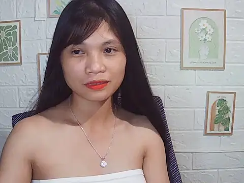 -Nancy-y online show from June 3, 2026, 3:39 pm