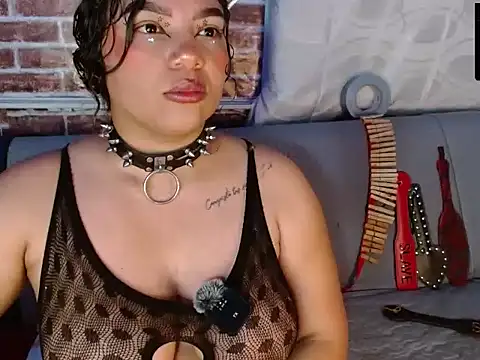 emma bdsm  online show from June 7, 2026, 10:24 pm