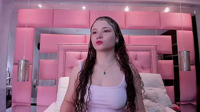 CamilaSaez online show from June 9, 2026, 12:50 pm
