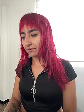 Snapshot of Juliethademon chatting on June 9, 2026, 1:01 pm Juliethademon online show from June 9, 2026, 1:01 pm