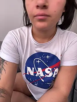 Alyha cortes  online show from June 5, 2026, 3:07 pm