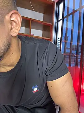 Teaserhoussejj  online show from June 8, 2026, 11:32 am