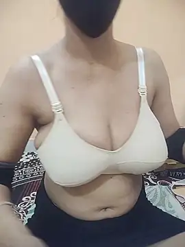 Snapshot of Anna_gougeous chatting on June 4, 2026, 6:41 am Anna gougeous online show from June 4, 2026, 6:41 am