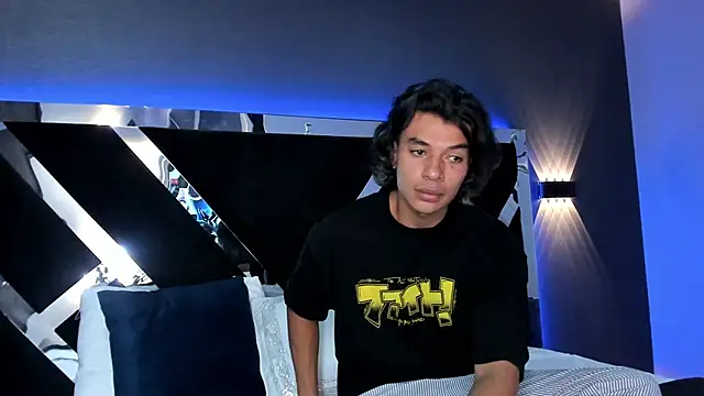 LycanMushu online show from June 6, 2026, 3:00 am