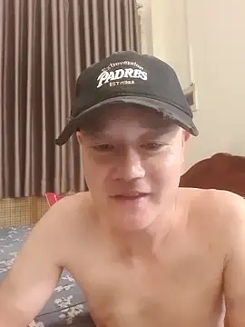 boy zin007 online show from June 6, 2026, 7:02 am