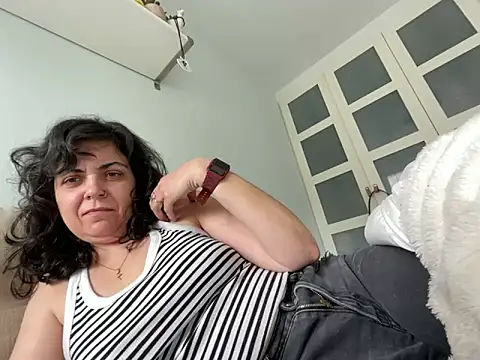 efernandez2288 online show from June 5, 2026, 8:53 am