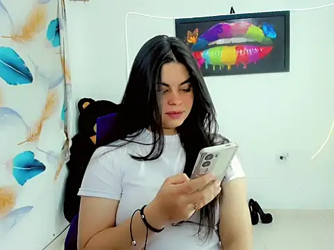 maddison ivannova online show from June 8, 2026, 1:28 am