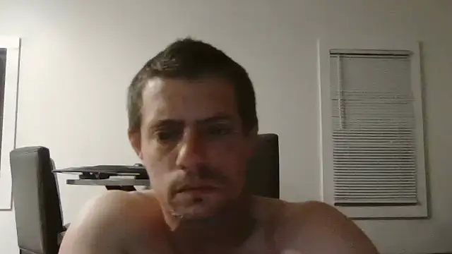 Snapshot of Daddy_Smallz_xxx chatting on June 4, 2026, 1:55 am Daddy Smallz xxx online show from June 4, 2026, 1:55 am