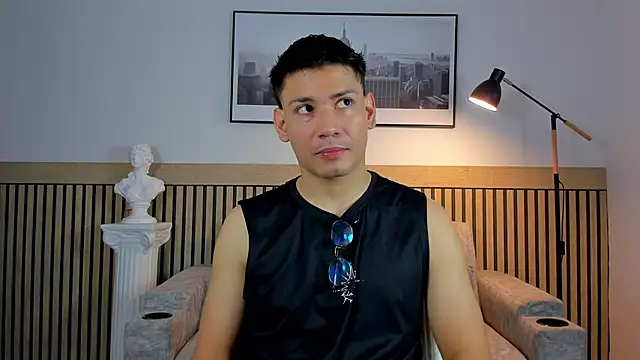 Snapshot of marcuswildx2 chatting on June 7, 2026, 4:00 pm marcuswildx2 online show from June 7, 2026, 4:00 pm