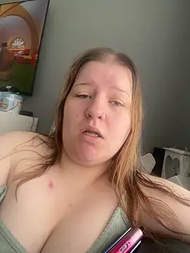 Snapshot of Curvy_Vanilla chatting on June 9, 2026, 9:21 am Curvy Vanilla online show from June 9, 2026, 9:21 am