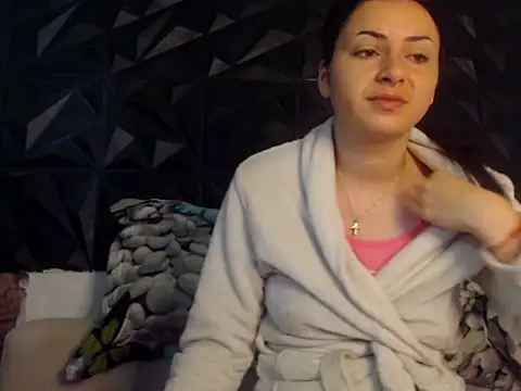 NaughtyRose1 online show from June 8, 2026, 3:51 am