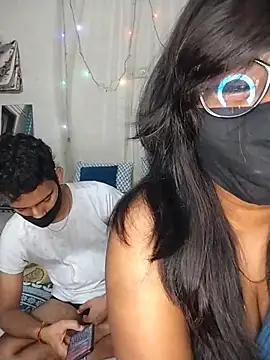 crazysexycouple000 online show from June 7, 2026, 9:02 am
