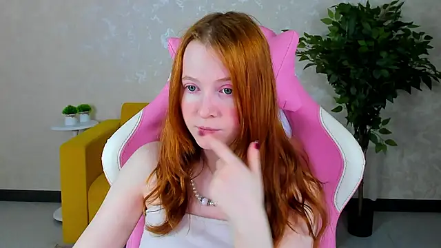 ari-kittyy online show from June 9, 2026, 4:13 am