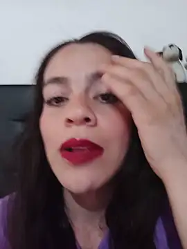 Snapshot of shaira_white chatting on June 7, 2026, 1:59 pm shaira white online show from June 7, 2026, 1:59 pm