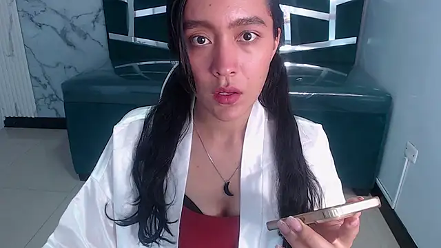 BonnieAmour ch online show from June 9, 2026, 12:50 pm