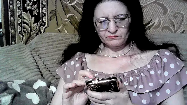 Snapshot of Dear_Annet chatting on June 6, 2026, 8:24 pm Dear Annet online show from June 6, 2026, 8:24 pm