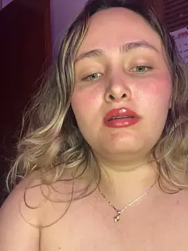 Snapshot of Rositafresitaa chatting on June 9, 2026, 4:35 am Rositafresitaa online show from June 9, 2026, 4:35 am