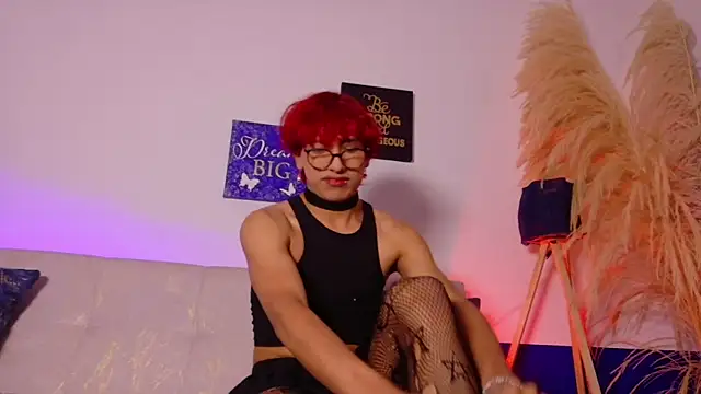 Snapshot of LEE_ROSES chatting on June 11, 2026, 12:36 pm LEE ROSES online show from June 11, 2026, 12:36 pm