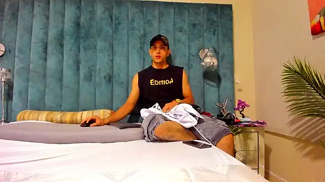Snapshot of luca_gael chatting on June 8, 2026, 1:00 pm luca gael online show from June 8, 2026, 1:00 pm