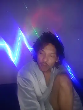 Elevated-Floor online show from June 8, 2026, 2:01 am