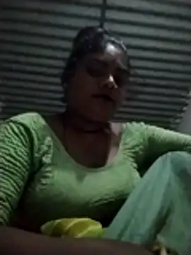 Snapshot of Cut_pihu56 chatting on June 16, 2026, 8:11 pm Cut pihu56 online show from June 16, 2026, 8:11 pm