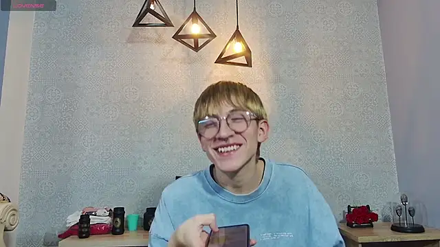Snapshot of axell_stone_ chatting on June 11, 2026, 9:24 pm axell stone online show from June 11, 2026, 9:24 pm