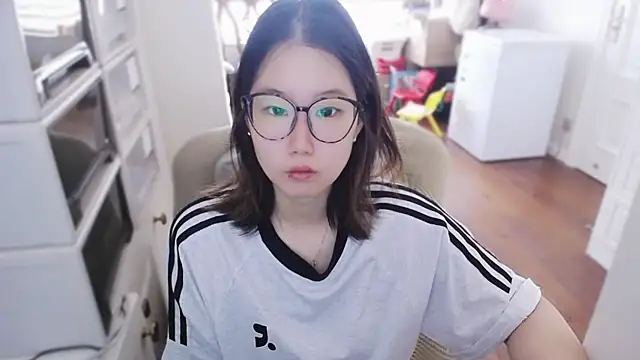 xiaoxiong-99 online show from June 12, 2026, 6:56 am