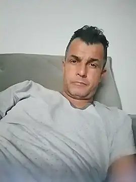 Snapshot of Leandrosafado chatting on June 12, 2026, 2:54 am Leandrosafado online show from June 12, 2026, 2:54 am