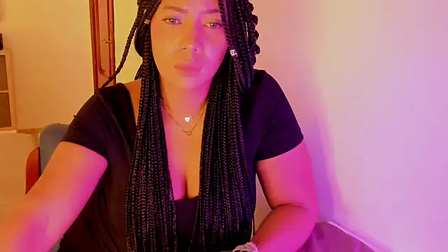 NicolePasqualott online show from October 22, 2025, 7:35 pm