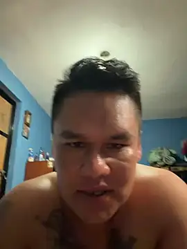 LatinoLeones online show from June 21, 2026, 12:13 am