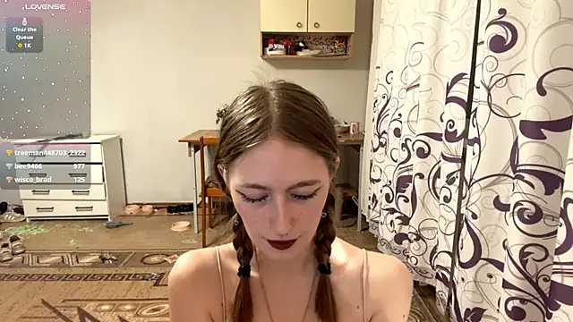 NicoleLouis online show from June 22, 2026, 9:12 pm