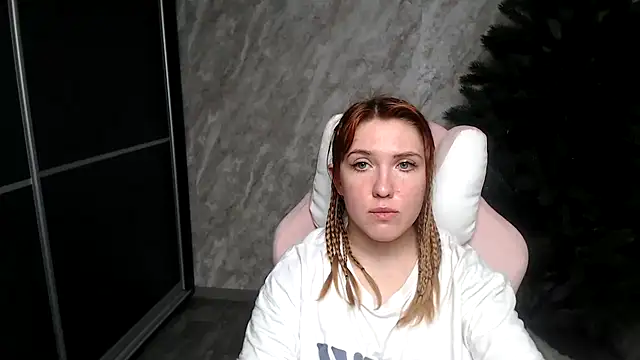 Reginasmilee online show from January 10, 2026, 2:08 pm