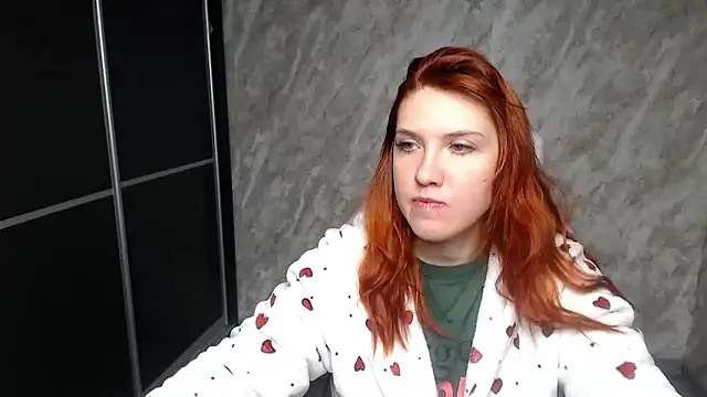 Reginasmilee online show from January 18, 2026, 2:15 am