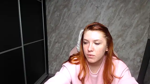 Reginasmilee online show from February 9, 2026, 12:47 am