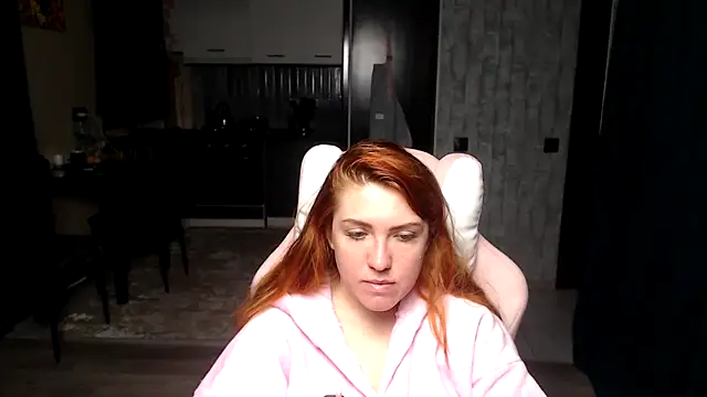 Reginasmilee online show from April 11, 2026, 3:33 am