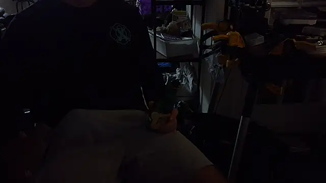 LoganBry77 online show from July 1, 2026, 7:10 am