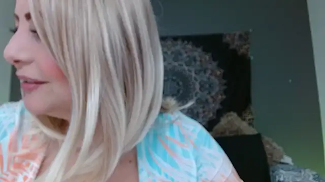 katiasupreme1 online show from November 13, 2025, 6:29 pm