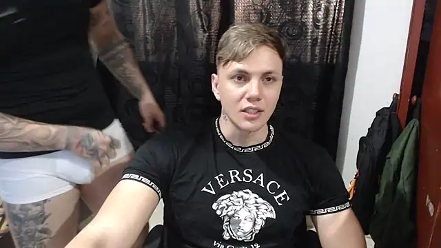 Snapshot of kike_energy chatting on May 18, 2026, 9:53 pm kike energy online show from May 18, 2026, 9:53 pm