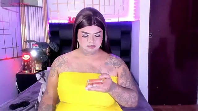 isabelleandbrand online show from April 11, 2026, 9:19 pm