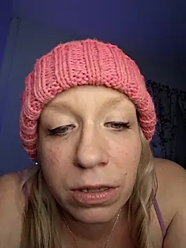 XxMs StarzxX online show from January 25, 2025, 5:18 am